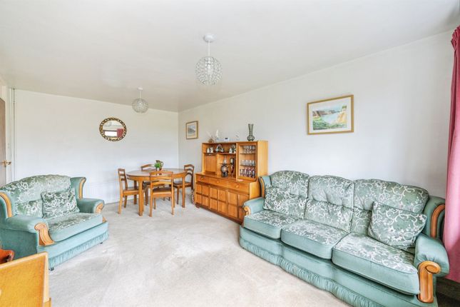 17, Bradbury Close, Derby photo 4