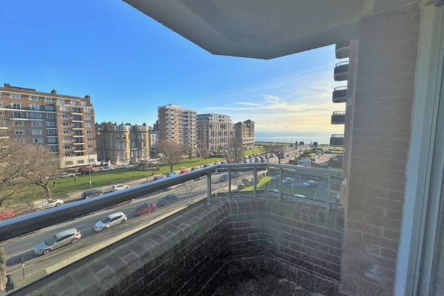 3-bed flat on Flat 16, 15, Grand Avenue, Hove, £575,000