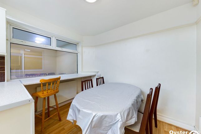 84 Dale Avenue, Edgware photo 4