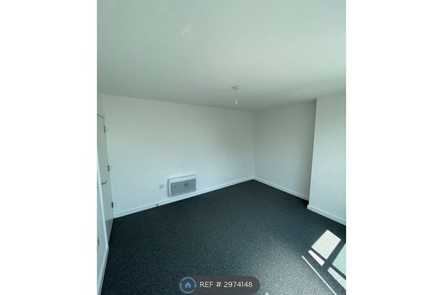 Flat, Kingsley Mews Ley Street, Ilford photo 5
