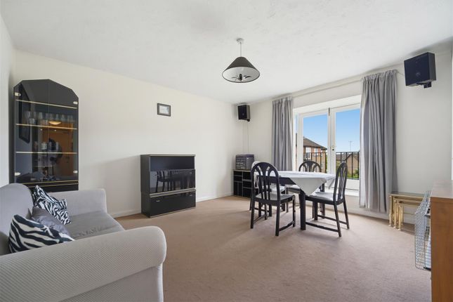 70, Abbeyfields Close, London photo 3