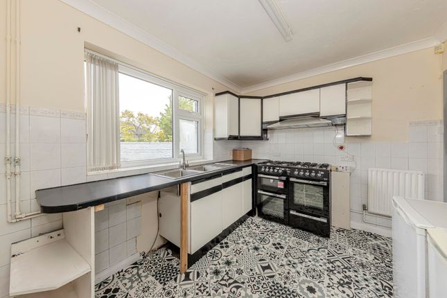 14 Dency Grove, Stoke-On-Trent photo 5