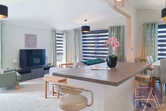 9 Snowdrop Grove, Riverside Caravan Park, Southport photo 2