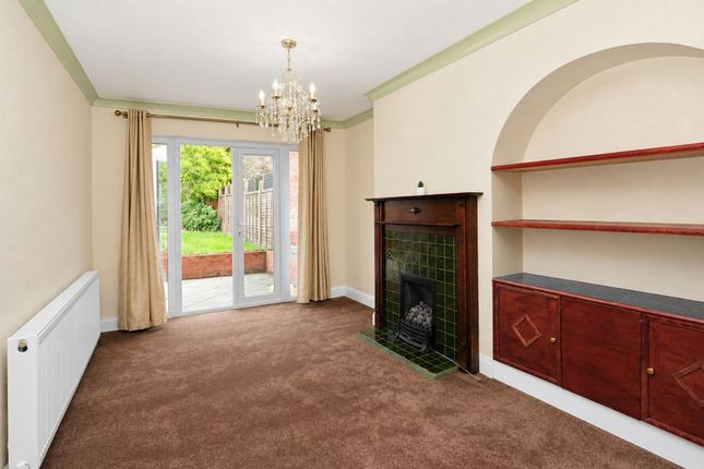 58 Harvey Road, Northolt photo 4