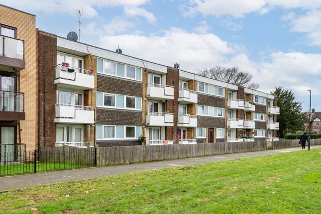 Thumbnail Flat for sale in Oman Avenue, Gladstone Park, London