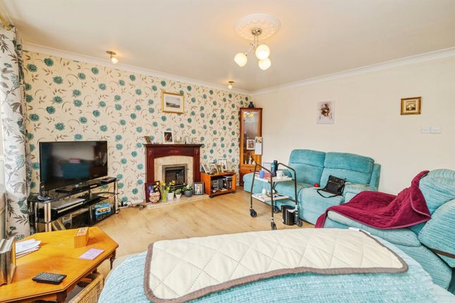 4, Blyton Grove, Lincoln photo 4