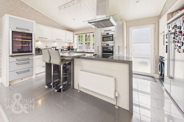 9 The Grange, North Walsham photo 3