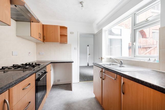 26 Avenue Road, Norwich photo 5
