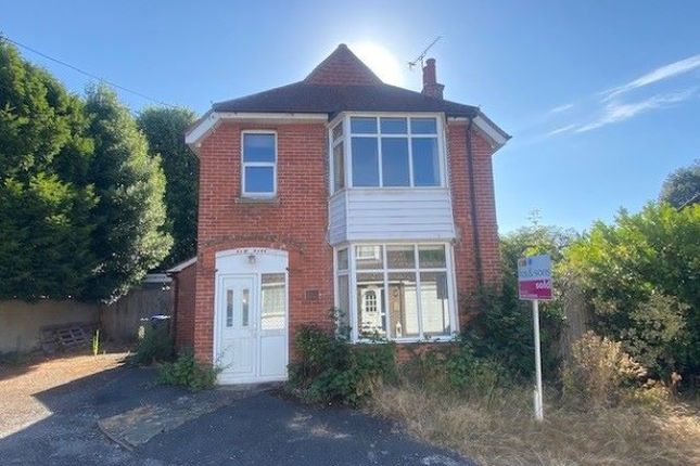 4-bed detached on Elm Bank, Durrington Hill,, Worthing, £320,000