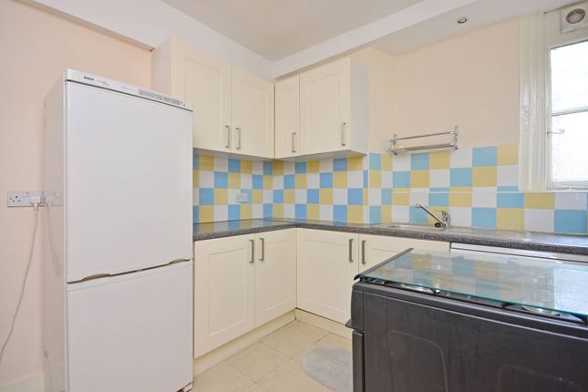 Flat to rent in Great Cumberland Place, Marylebone, London