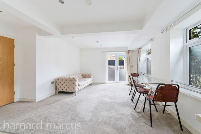 Flat 1 Sloan Court, Coombe Road, New Malden photo 4
