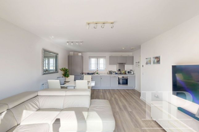6 Brewers Way, Horsham photo 4