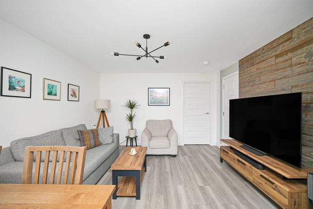 8, Egan Terrace, Craigmillar, Edinburgh photo 4