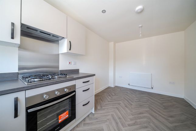 45, Taylor Way, Gedling, Nottingham photo 4