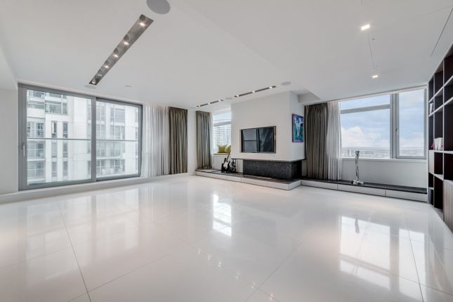 Flat for sale in Pan Peninsula Square, Millwall