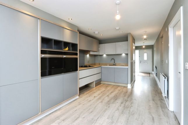 50, Cranleigh Road, Chesterfield photo 4