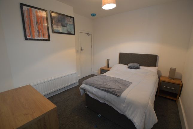 Thumbnail Shared accommodation to rent in Grove Road, Middlesbrough