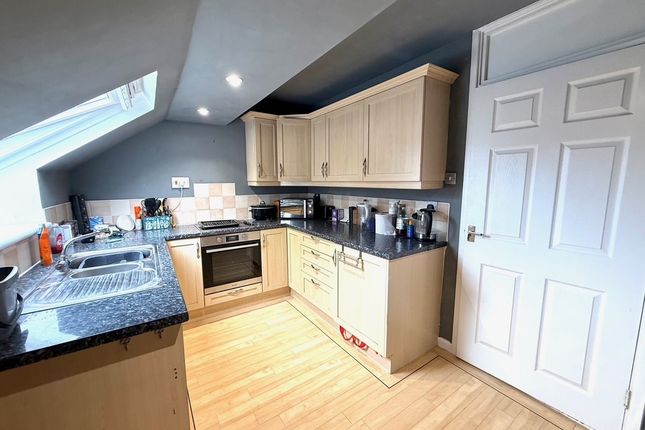 74, Northcott, Bracknell photo 5