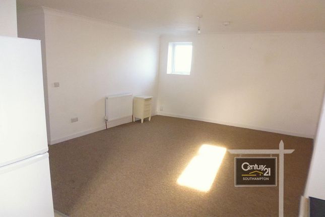 304, Burgess Road, SOUTHAMPTON photo 4