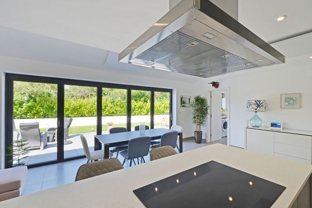 2 Orion Gardens, Redruth photo 3