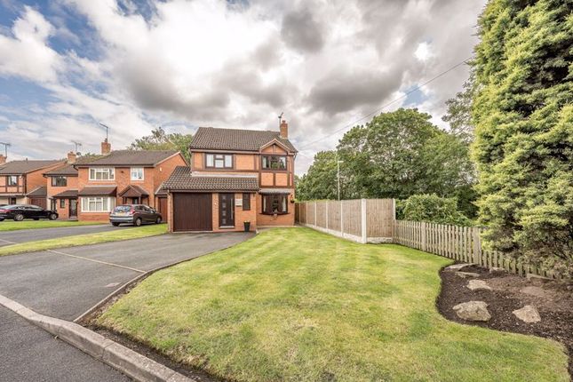 Thumbnail Detached house for sale in Wainwright Close, Kingswinford