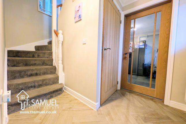 15 Cae Coed, Aberdare photo 4