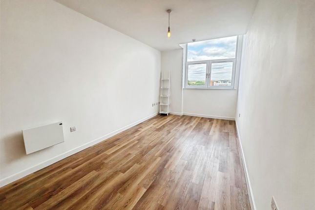 Flat 55, Tate House 5-7, New York Road, Leeds photo 4