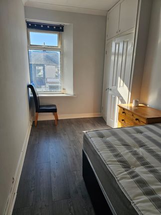 84a City Road, Cardiff photo 2