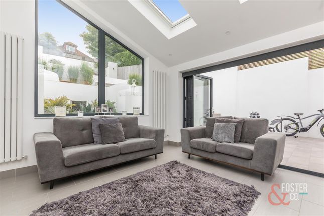 112, Longhill Road, Brighton photo 3