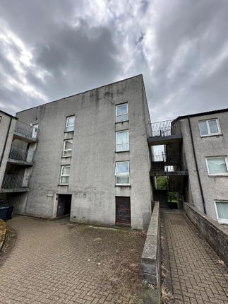 Flat to rent in Rowan Court, Cumbernauld