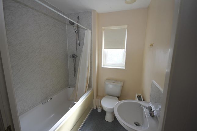 6 Balmoral House, Thyme Avenue, Fareham photo 4