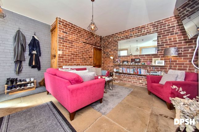257 Fountain Street, Leeds photo 4