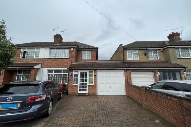 Property for sale in Kendal Drive, Slough