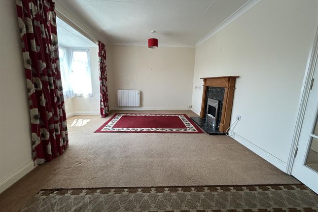 39, Meadow Court, Dorset photo 2
