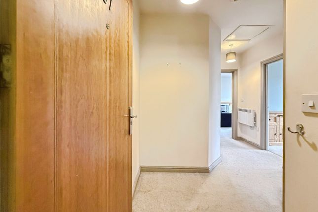 57 Clayton Drive, Pontarddulais, West Glamorgan photo 4