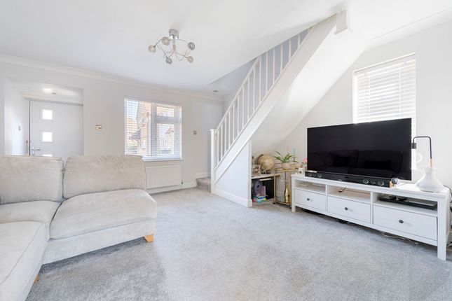 16 Wheatfields, Bury St. Edmunds photo 2
