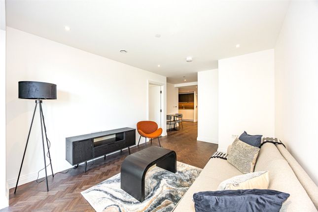 1-bed flat on Apartment 1206, Halcyon House, 3, Eden Place, Royal Victoria, £499,000