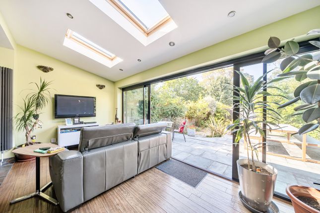 135, Paynes Road, Southampton photo 4