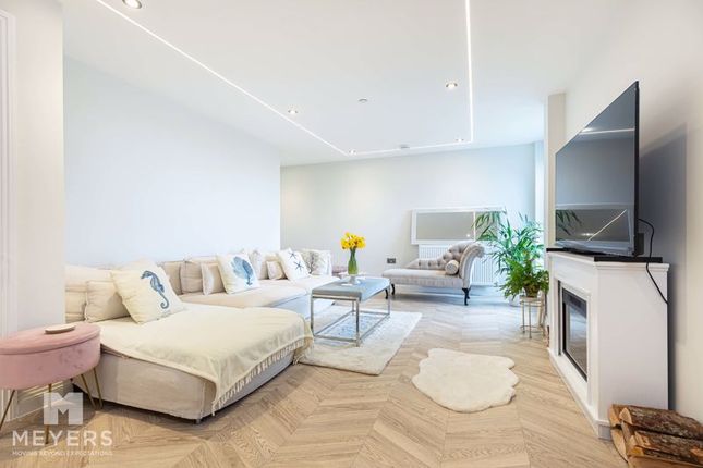 Flat for sale in Bowmont Place, 153 Somerford Road, Christchurch