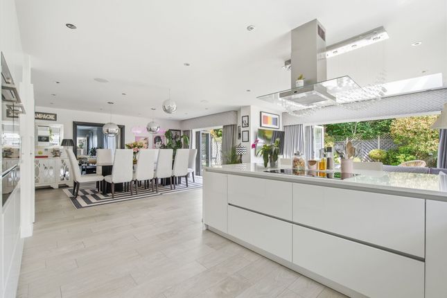 7 Mayfield Place, Windsor photo 2