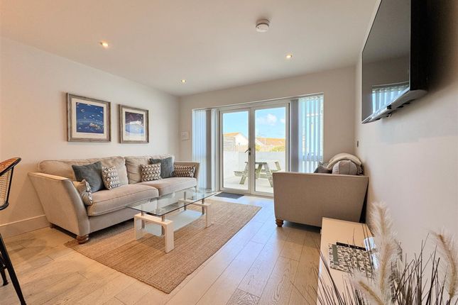 2 Saltwater, Newquay photo 2