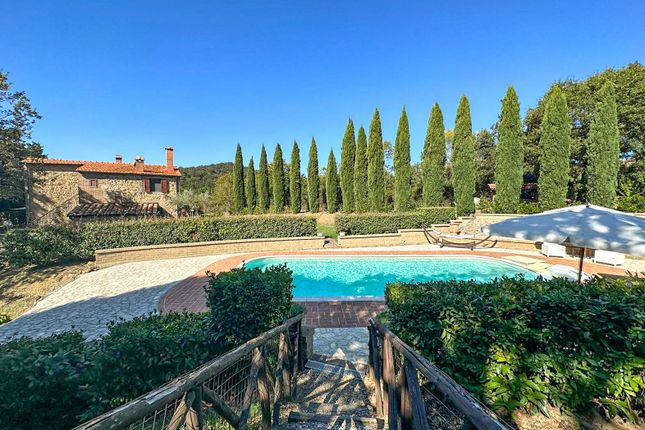 Country house for sale in Via Castello, Serrazzano, Pomarance, Pisa, Tuscany, Italy
