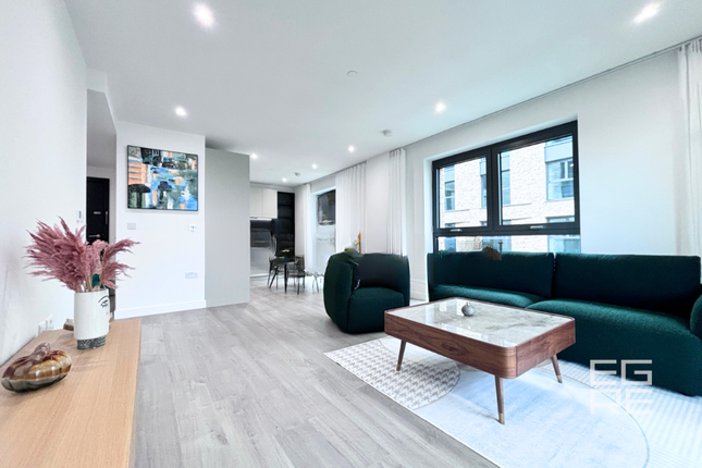 Flat 29, Darter House, London photo 2