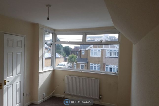 Linkscroft Avenue, Ashford photo 3