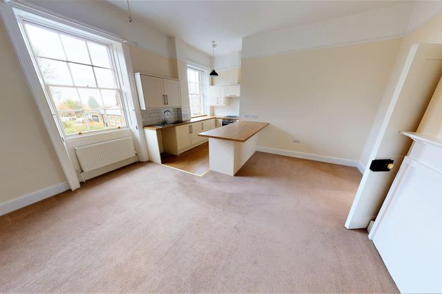 Flat 2 Barrows House, The Street, Sittingbourne photo 3