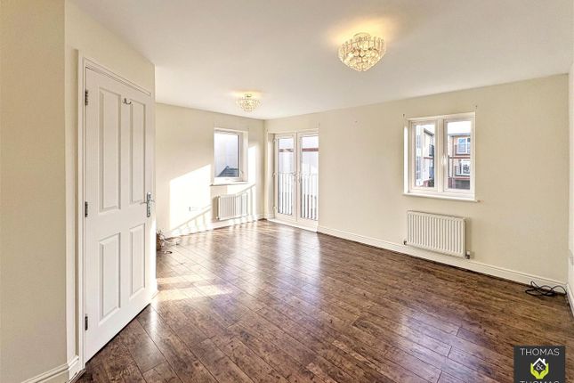 9, Longhorn Avenue, Gloucester photo 5