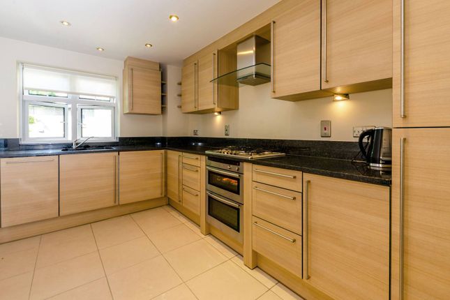 Thumbnail Flat to rent in Herons Crest, Guildford