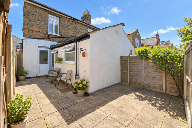 16 Gresham Road, Brentwood photo 3