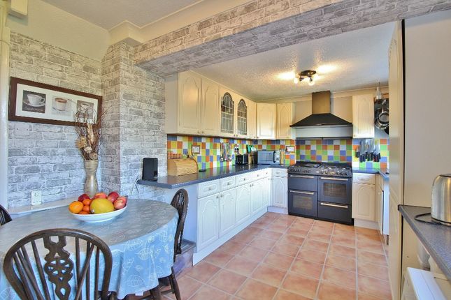 3, Glenthorne Close, Fareham photo 2