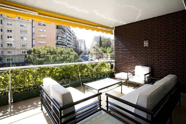 Thumbnail Apartment for sale in Spain, Barcelona, Barcelona City, Turó Park, Bcn27350